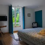 Couette-café Clos Ceres 4*