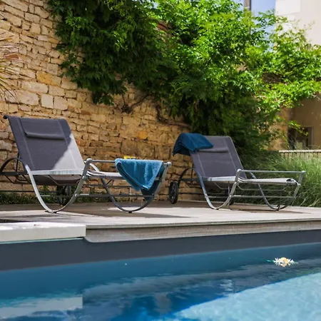 Clos Ceres Bed & Breakfast 4*