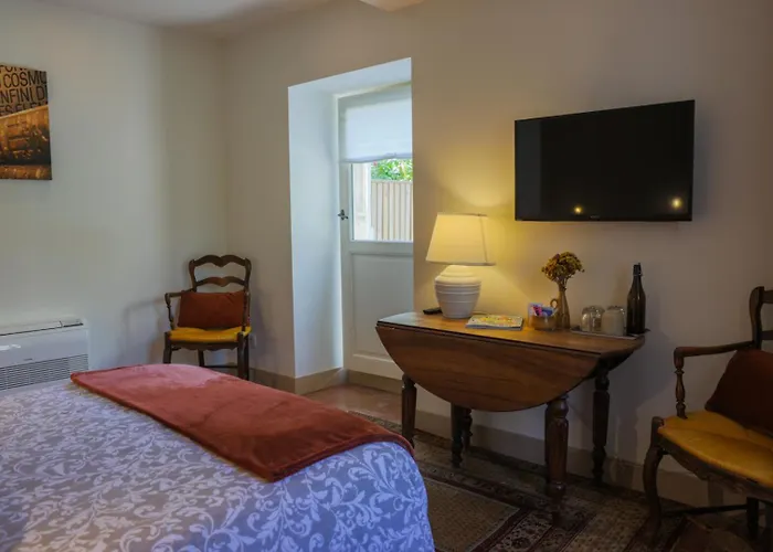 Clos Ceres Bed & Breakfast 4*