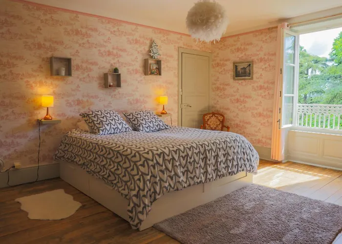 Clos Ceres Bed & Breakfast Viré